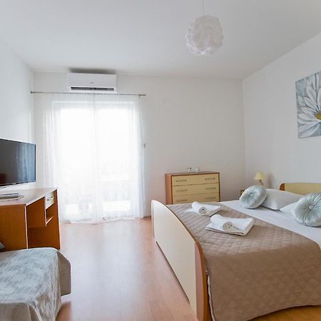 לוקבה Apartments Rudi מראה חיצוני תמונה