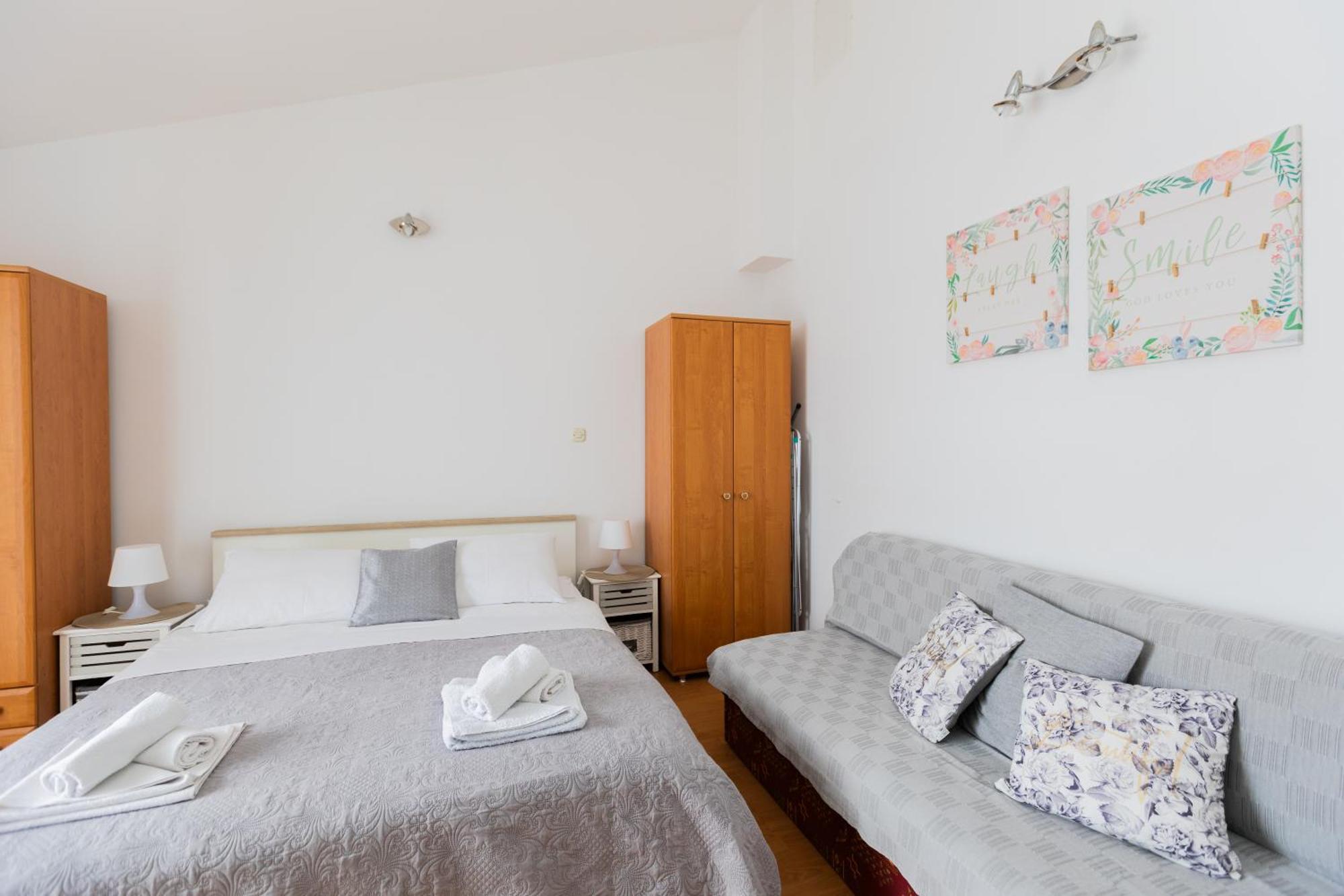לוקבה Apartments Rudi מראה חיצוני תמונה